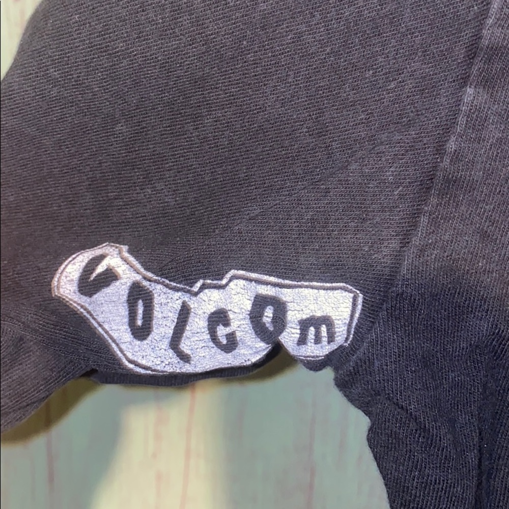 Volcom Basic Tee Size Small - image 4